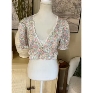 FOR LOVE & LEMONS Farrah floral Ruffle‎ Top Size Medium Feminine Dainty thumbnail 2