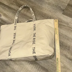 Vuori Rise And Shine Limited Edition Large Tote Bag, Viral Bag 2025! NewReusable thumbnail 7