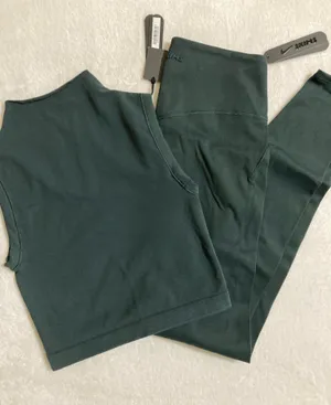 SKIMS X NIKE 26” Matte Leggings Longline Bra SET! S thumbnail 1