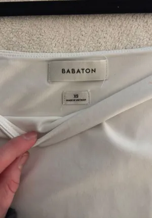 Aritzia Babaton Contour Squareneck Longsleeve Bodysuit thumbnail 3