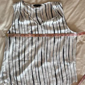 Banana Republic Navy and White Striped Tank Top Size M thumbnail 5