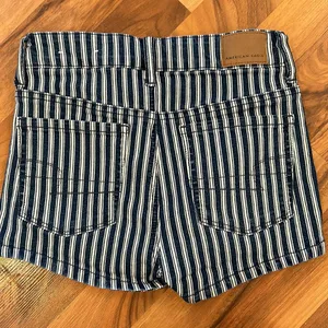 American‎ Eagle next level stretch shorts thumbnail 4