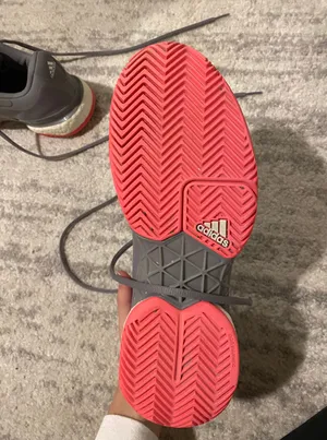 Adidas Tennis Shoes thumbnail 4
