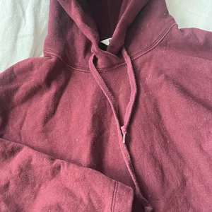 UNIQLO‎ Maroon Wide Arm Hoodie Size Small thumbnail 3