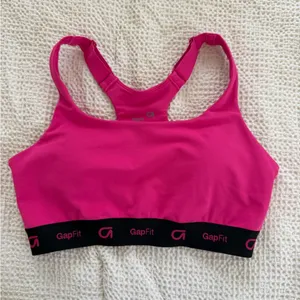 NWOT Gap Fit Sports Bra Medium thumbnail 3