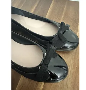 Talbots Black Patent Cap Toe Classy Leather Ballet Flats w bow sz 6 EUC thumbnail 9