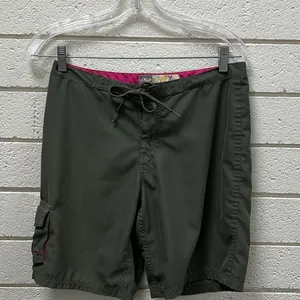 Roxy Green Board shorts size M thumbnail 8