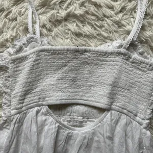 American Eagle Ruffle Upper Back Cutout White Mini Dress New With Tags Size M thumbnail 10
