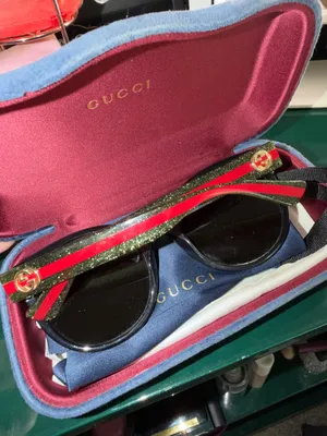 Gucci Sunglasses Women’s thumbnail 5
