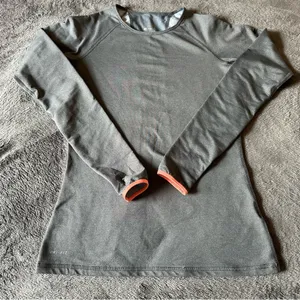 Women’s Nike Golf Long Sleeve Active Shirt‎ Size M Gray/Coral thumbnail 1