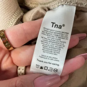 Aritzia Tna Cozy Fleece Boyfriend Cuffed‎ Sweatpants Joggers Tan Taupe Size 2XS thumbnail 7