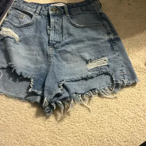 Zara‎ denim shorts 4 thumbnail 4