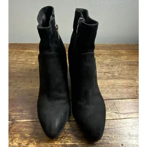 Marc Fisher Black Suede Booties size‎ 6.5 thumbnail 2