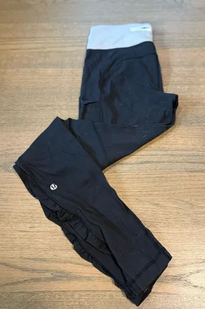 Lululemon Cinched Black Leggings With White Striped Band: Size 6 thumbnail 1