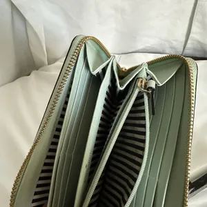 Kate Spade Light/Mint Green Full Zip Long Wallet EUC thumbnail 11