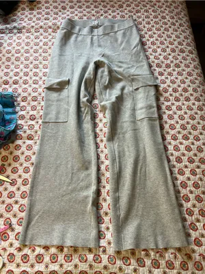 EUC Wilfred Free Gray Cargo Sweatpants size large thumbnail 1