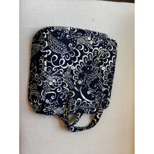 Vera Bradley Night and‎ Day Hipster Crossbody Bag Retired Floral Paisley Quilted thumbnail 4