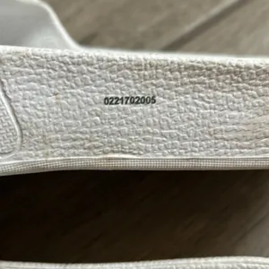 Adidas slides thumbnail 6