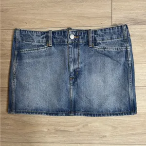 RE/DONE‎ Slacker Mid Fade Denim Mini Skirt 28 $250 thumbnail 2
