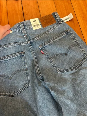 NWT Levi’s baggy dad jeans 26x30 ripped thumbnail 9