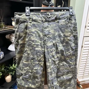 Playboy Bunny Camo Rhinestone Jeans – Juniors Size 9 thumbnail 2