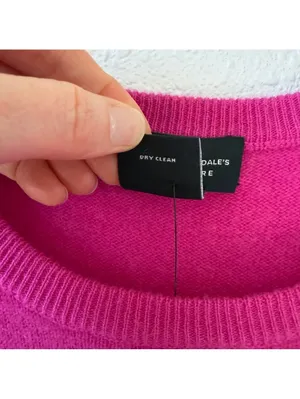 C By Bloomingdale’s 100% Cashmere Crewneck Sweater Size Small Cherry Blossom thumbnail 5