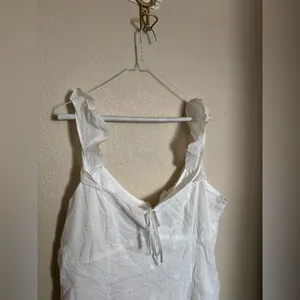 Princess Polly Besiana Eyelet Mini Dress Sz 14 Curve in White Flutter Straps NEW thumbnail 3