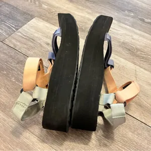 Teva flatform universal sandal thumbnail 4