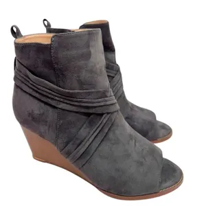 Journee Collection Womens‎ Size 11 Gray Sabeena Booties Wedge Heel Zip thumbnail 1