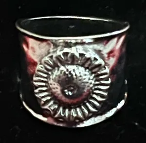 Women’s Stainless Steel Silver Aztec Embellished Wide Band Ring Size 6 thumbnail 1