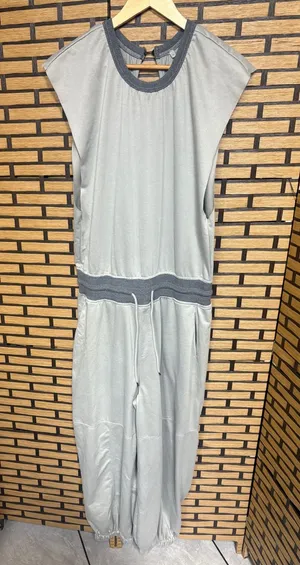 Taupe barrel leg jumpsuit size large Gray thumbnail 1