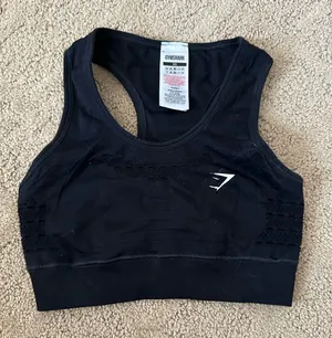 GYMSHARK sports bra thumbnail 1