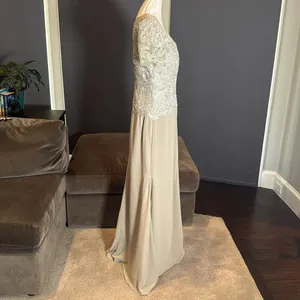 Women’s Full Length Gray Chiffon & Lace Appliqué Formal Dress Zip Back Size 10 thumbnail 4