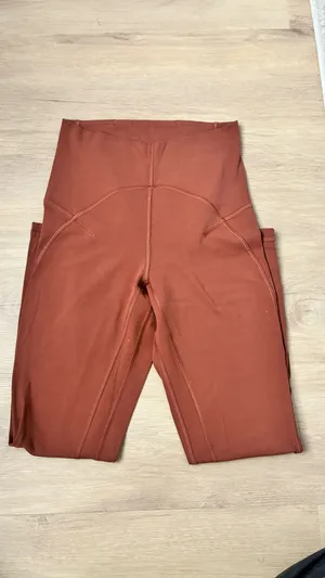 Keyhole Lululemon Leggings thumbnail 6