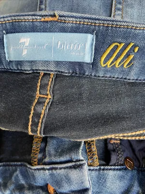 7 For All Mankind Ali Flared Jeans thumbnail 4
