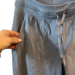 Lululemon Women's Bluish Gray‎ Cropped Dance Studio Pants Size 6 Activewear thumbnail 3