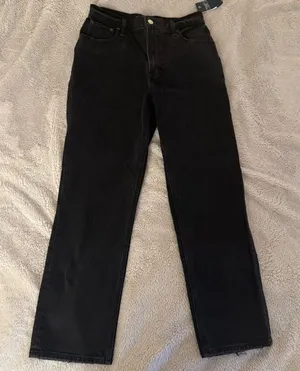 Abercrombie Short Ultra High Rise 90s Straight Jeans thumbnail 1