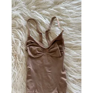 Skims Seamless Sculpt Brief Bodysuit Sienna Size XS thumbnail 3