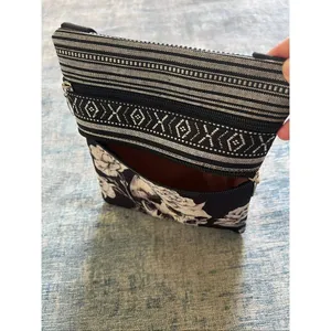 White Black Rose Flower Skull Cotton Canvas Two Pocket Crossbody Shoulder Pouch thumbnail 3