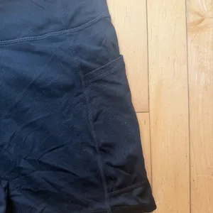 Unbranded Womens Spandex Bike Shorts with Pockets Black size Large thumbnail 3
