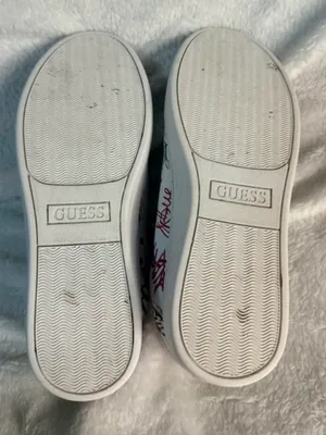 GUESS White Sneakers with Multicolor Graffiti Accents women thumbnail 5
