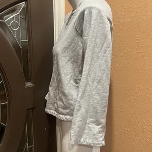 Cos gray sweatshirt thumbnail 4