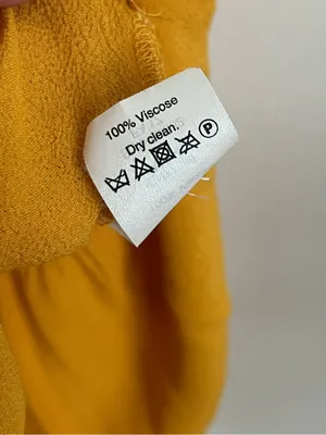 Madewell • Women’s Mustard Ruffle Hem V-Neck Tank Top thumbnail 5