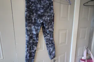Athleta tie dye leggings Salutation Stash Pocket Tight Leggings Workout Stretch in blue size small. thumbnail 10
