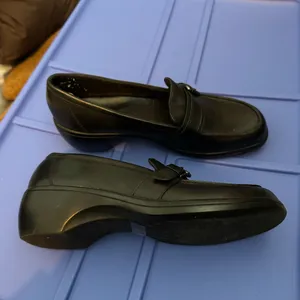 Clarks Black Leather Loafers Size 7 thumbnail 9