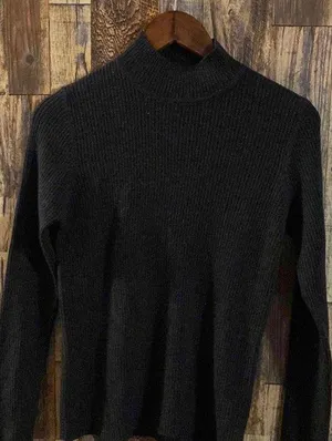 The American Petite by Lord & Taylor Extra fine 100% Merino Wool Black Size S thumbnail 1