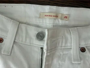 Levi’s High-Rise Shorts thumbnail 4