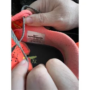 Nike Womens Metcon FlyWire 813101-800 Orange Running Shoes Sneakers Size 7.5 thumbnail 4