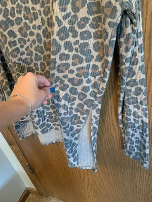Leopard Print Turtle Neck thumbnail 3