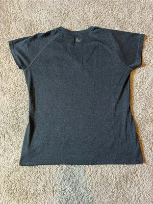 Under Armour Women's Dark Gray V-Neck Short Sleeve Performance Tee thumbnail 3
